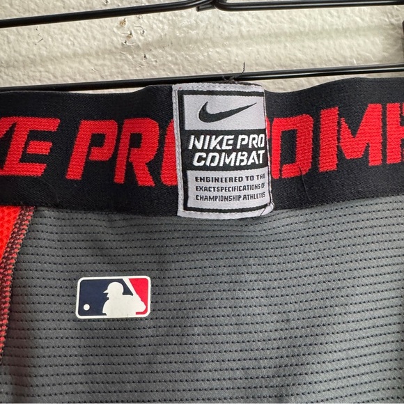 Nike Pro Combat MLB Compression Shorts Size Medium - Picture 4 of 7